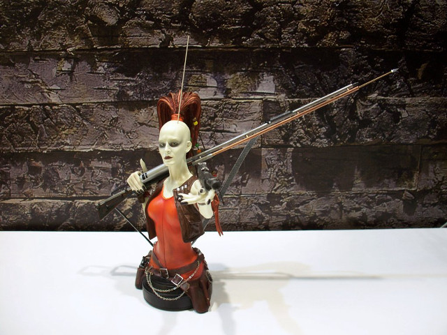 Statue woman gun sword table free wallpaper for desktop - medium preview image