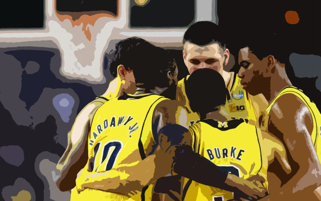 Basketball players huddle locker room free wallpaper for desktop - medium preview image