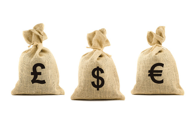 Three bags currency symbols dollar free wallpaper for desktop - medium preview image