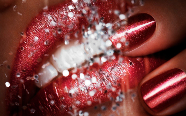 Red nails glitter red lip free wallpaper for desktop - medium preview image