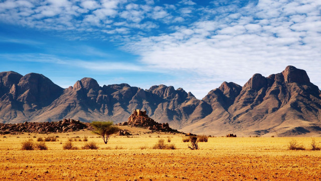 Desert mountain range blue sky #2 free wallpaper for desktop - medium preview image