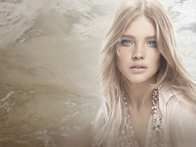 Blonde woman mountain beach outdoor free wallpaper for desktop - medium preview image