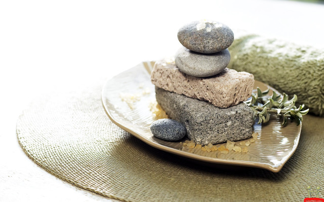 Plate rock towel side next free wallpaper for desktop - medium preview image