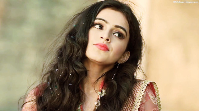 Woman longhair redlipstick sky blowing free wallpaper for desktop - medium preview image