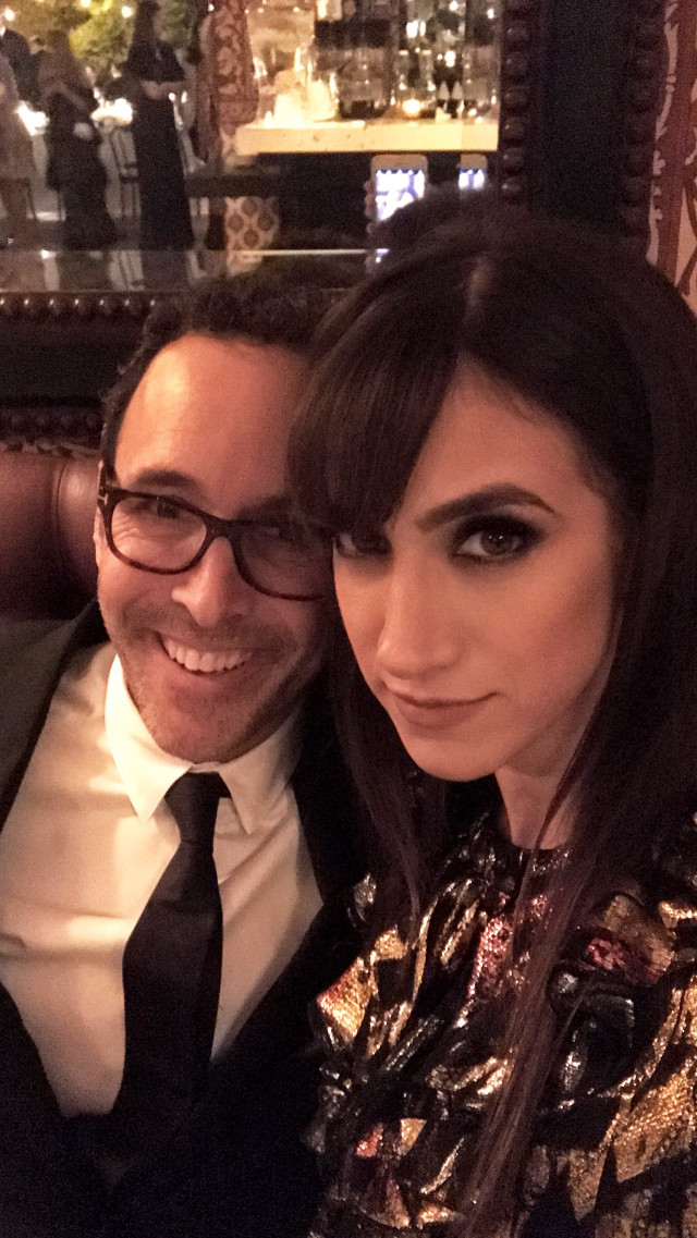 Man woman restaurant bar background free wallpaper for mobile - medium preview image