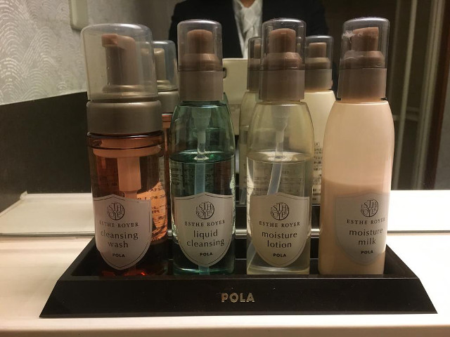 Personal care products bathroom counter free wallpaper for desktop - medium preview image