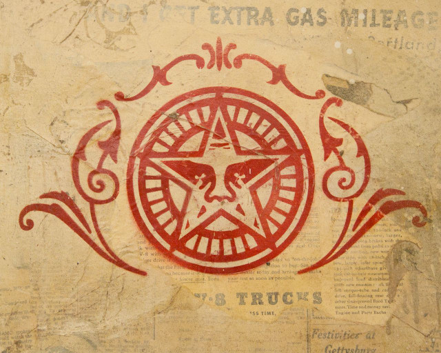 Red white star drawing wall free wallpaper for desktop - medium preview image