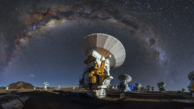 Large telescope field starry sky free wallpaper for desktop - medium preview image