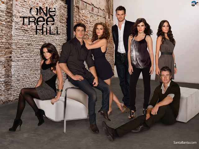 Group people posing brick wall free wallpaper for desktop - medium preview image