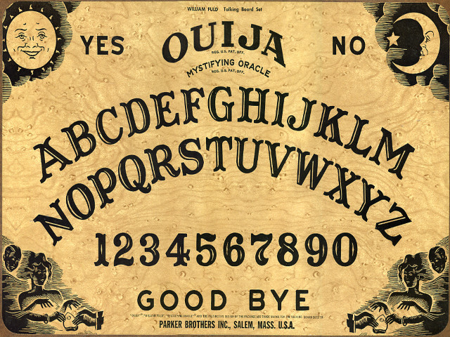 Old fashioned alphabet creepy face free wallpaper for desktop - medium preview image