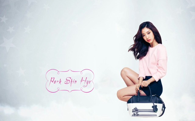 Woman sitting white purse stars free wallpaper for desktop - medium preview image