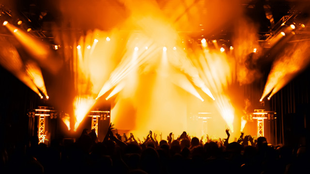 Crowd stage lights gathering people #2 free wallpaper for desktop - medium preview image