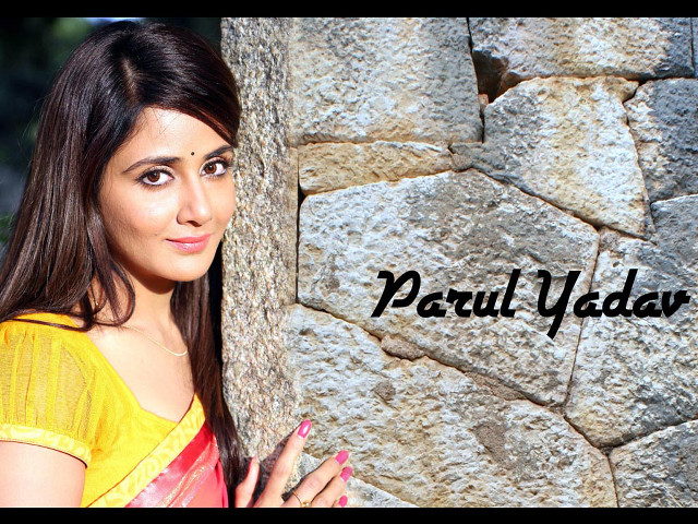 Woman stonewall parulyadar videoart ellaguru free wallpaper for desktop - medium preview image