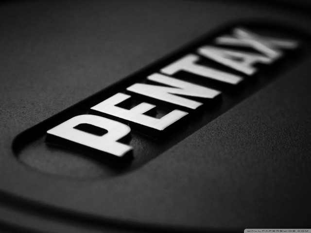 Close up black white logo free wallpaper for desktop - medium preview image