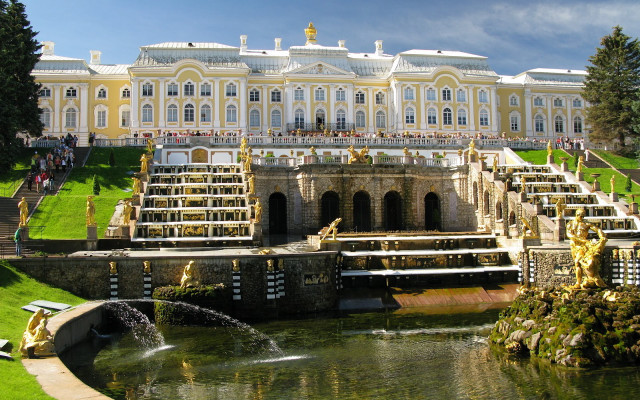 Neoclassical fountain cityscape ruins bridge free wallpaper for desktop - medium preview image