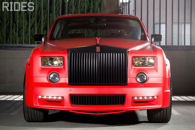 Red rolls royce garage green free wallpaper for desktop - medium preview image