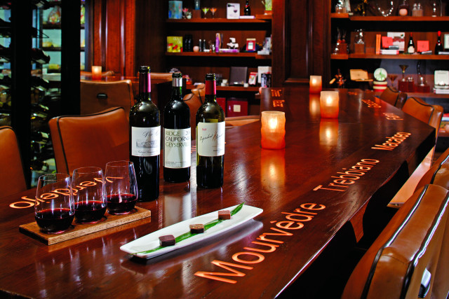 Wine glasses bottles candles restaurant free wallpaper for desktop - medium preview image