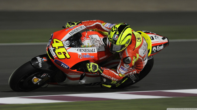 Person motorcycle race track helmet #6 free wallpaper for desktop - medium preview image