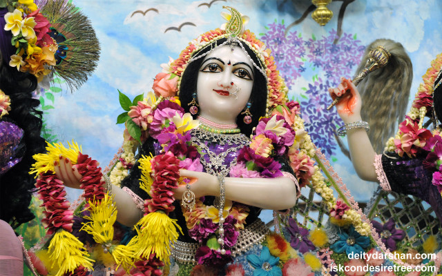 Statue woman bird shoulder bird free wallpaper for desktop - medium preview image