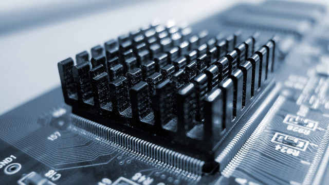 Keyboard closeup blurry blue background free wallpaper for desktop - medium preview image