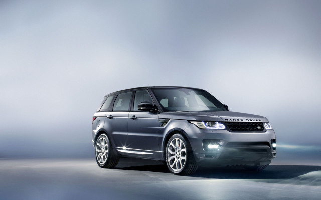 Grey range rover studio photo free wallpaper for desktop - medium preview image