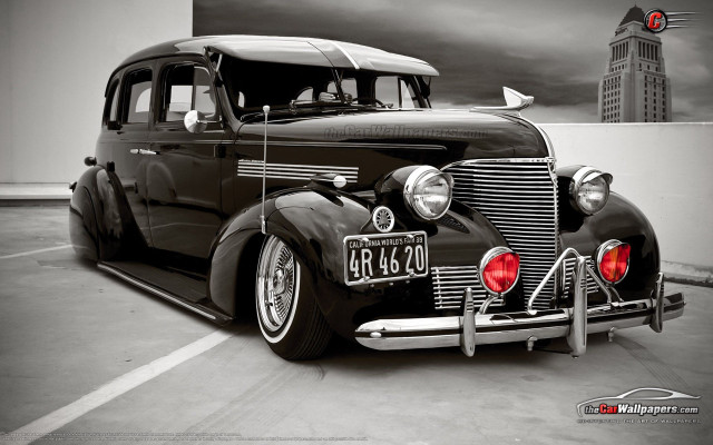 Classic car black white parking free wallpaper for desktop - medium preview image