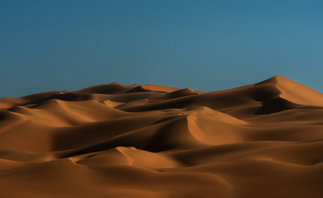 Sand dunes blue sky clouds free wallpaper for desktop - medium preview image