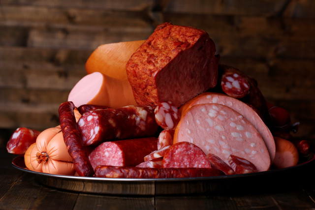 Plate of meats and vegetables free wallpaper for desktop - medium preview image