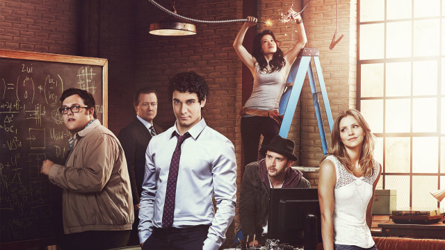 Group people table man woman #2 free wallpaper for desktop - medium preview image