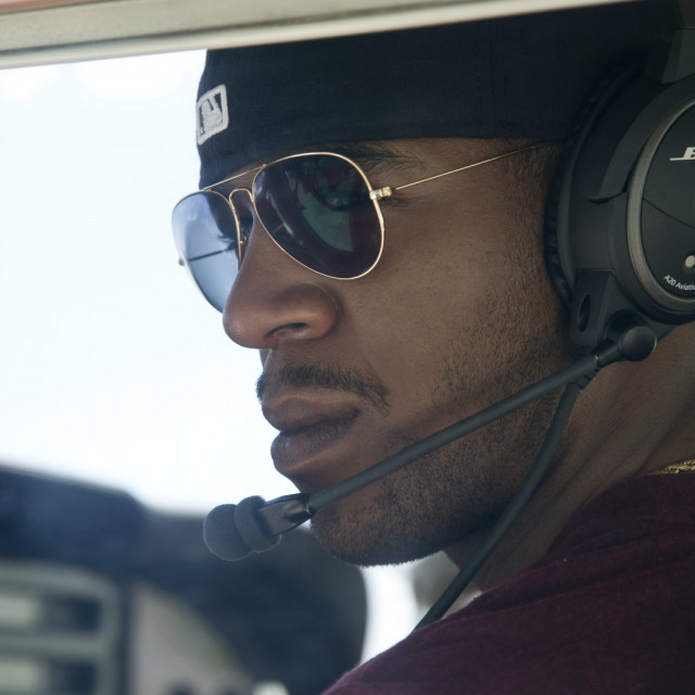 Man sunglasses headset microphone pilot free wallpaper for tablet - medium preview image