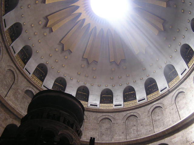 Dome light clock wall interior free wallpaper for desktop - medium preview image