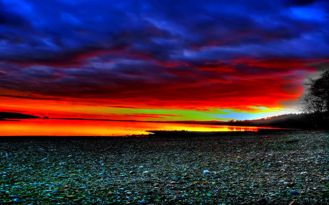 Red blue sky clouds lake free wallpaper for desktop - medium preview image