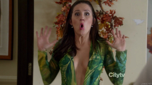 Surprised woman mirror hands open free wallpaper for desktop - medium preview image