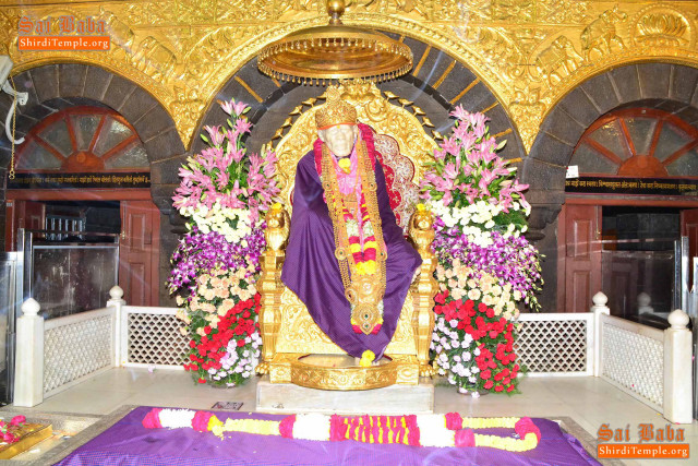 Statue person room flowers purple free wallpaper for desktop - medium preview image