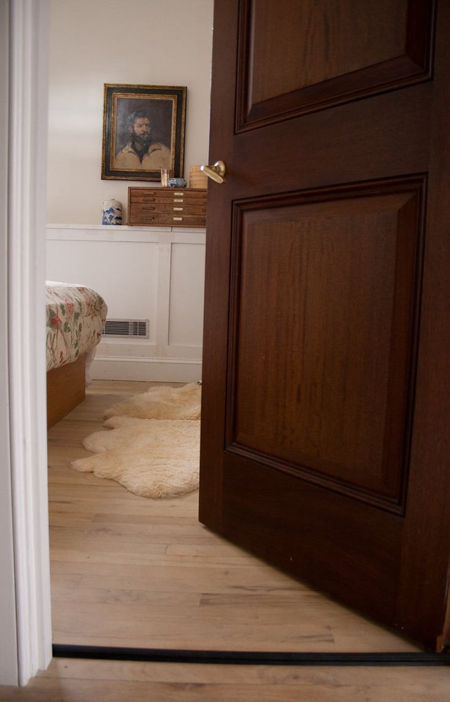 Open bedroom bed picture rug free wallpaper for mobile - medium preview image