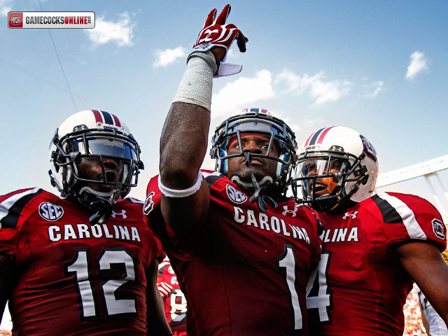 Football players field hands in #2 free wallpaper for desktop - medium preview image