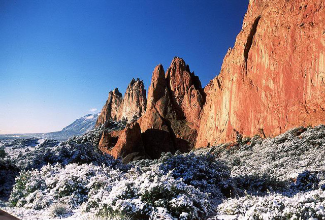 Mountain snow blue sky trees free wallpaper for desktop - medium preview image