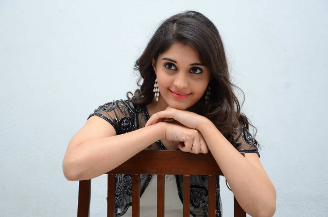 Woman sitting chair arms crossed #6 free wallpaper for desktop - medium preview image