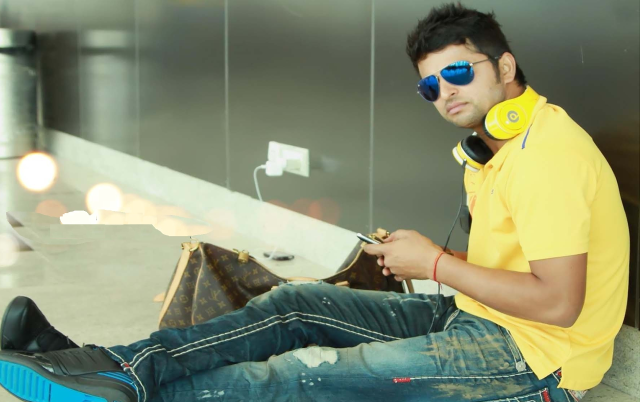 Man sitting headphones yellow shirt free wallpaper for desktop - medium preview image
