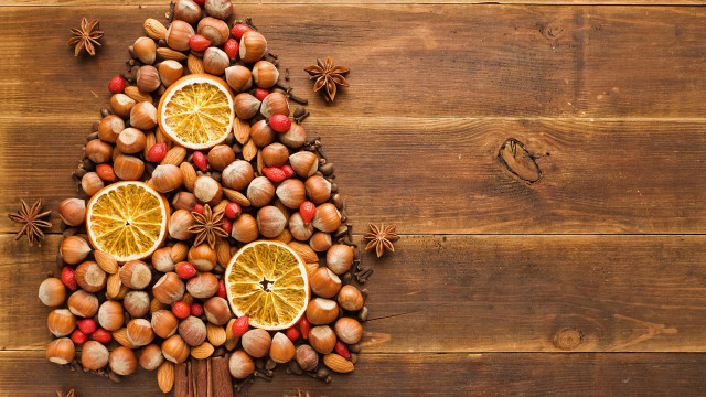 Christmas tree fruit nuts ornamental free wallpaper for desktop - medium preview image