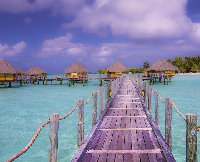Dock beach huts water sky free wallpaper for desktop - medium preview image