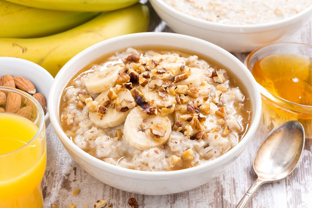 Oatmeal banana nuts orange juice free wallpaper for desktop - medium preview image