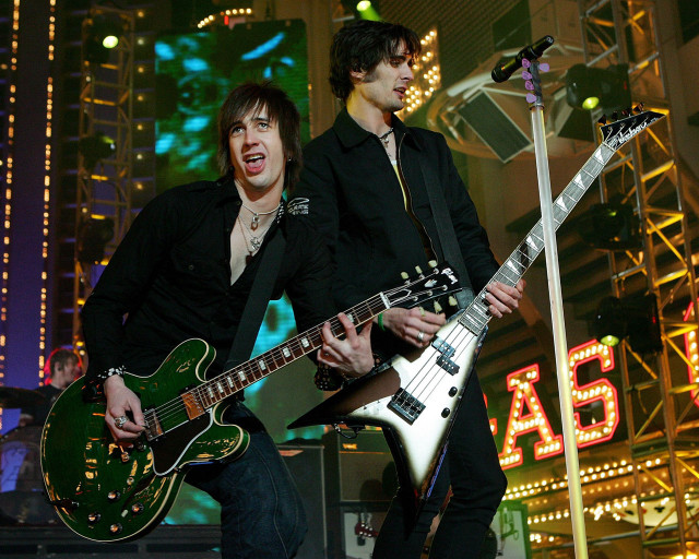 Two men playing guitars on #6 free wallpaper for desktop - medium preview image