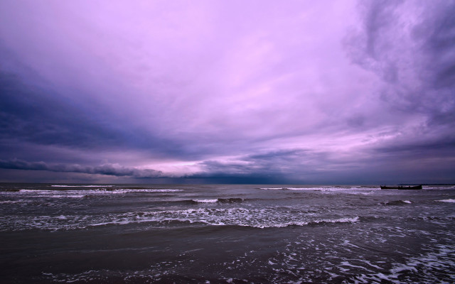 Purple sky boat ocean waves free wallpaper for desktop - medium preview image