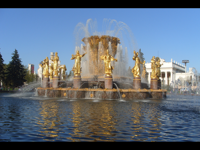 Fountain golden statues park blue free wallpaper for desktop - medium preview image