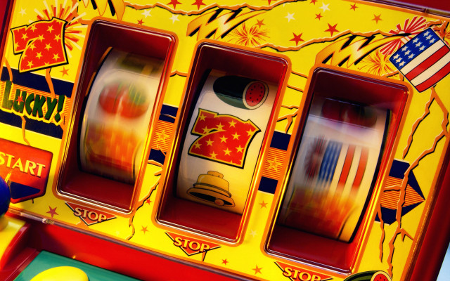 Slot machine seven flag front free wallpaper for desktop - medium preview image