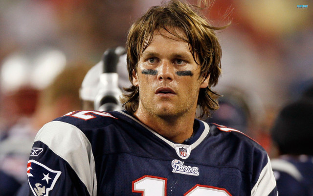 Football player painted face helmet free wallpaper for desktop - medium preview image