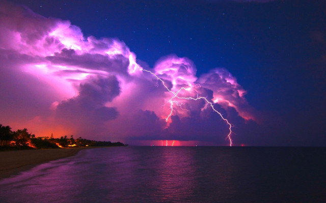 Lightning storm purple sky ocean free wallpaper for desktop - medium preview image