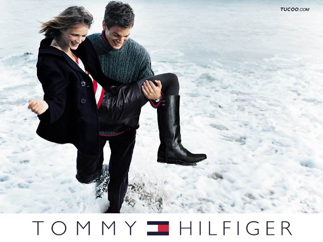 Romantic snow walking advertisement formal free wallpaper for desktop - medium preview image