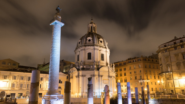Tall white building clock tower #2 free wallpaper for desktop - medium preview image